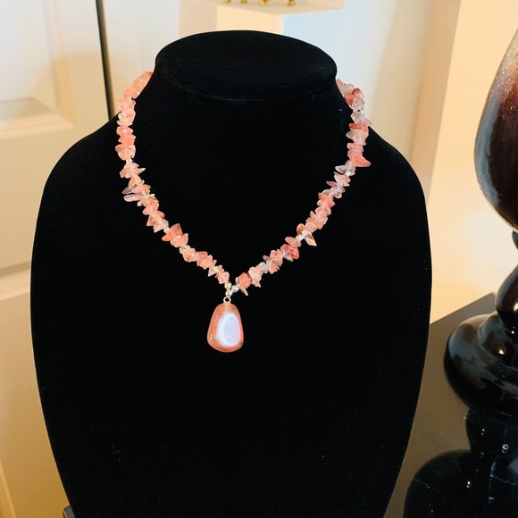 2 rock necklaces 🎀🤍 - Picture 1 of 8